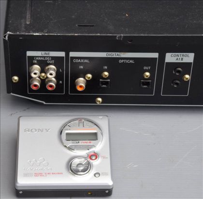 Sony-MDS-JE-530 minidisk, Somadril track